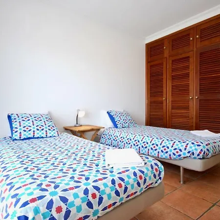 Casa Pedro - Beach, Balcony, Pool 펜션 발리알